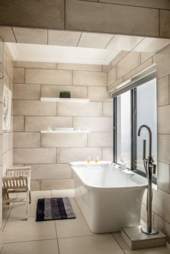 Salty Sandals Bathroom 1 B Scaled