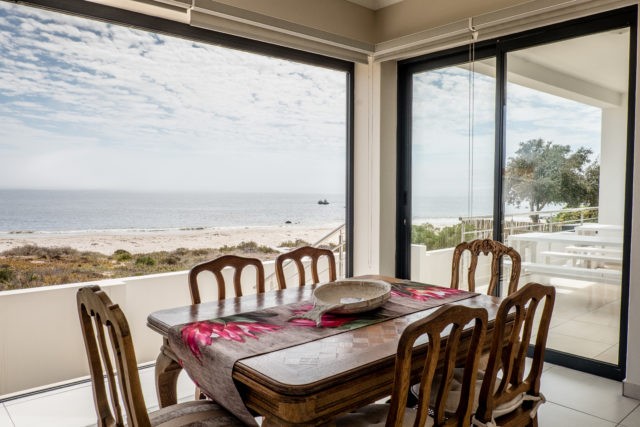 Salty Sandals Breakfast Nook Scaled