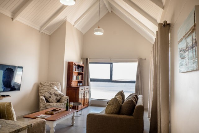 Salty Sandals Upper Lounge Scaled