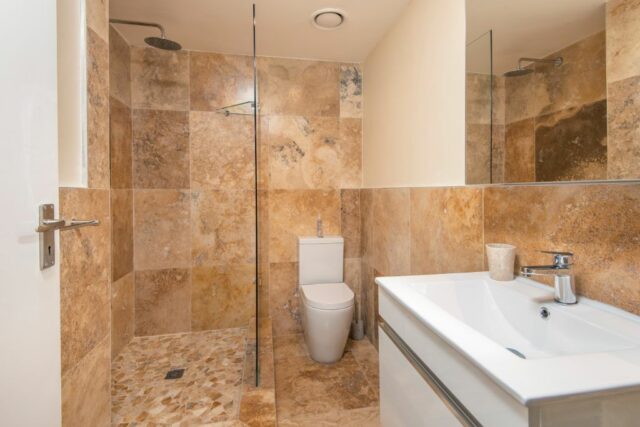 Hermanus 25 10 Scaled