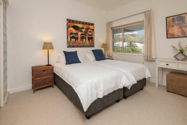 Hermanus 25 12 Scaled