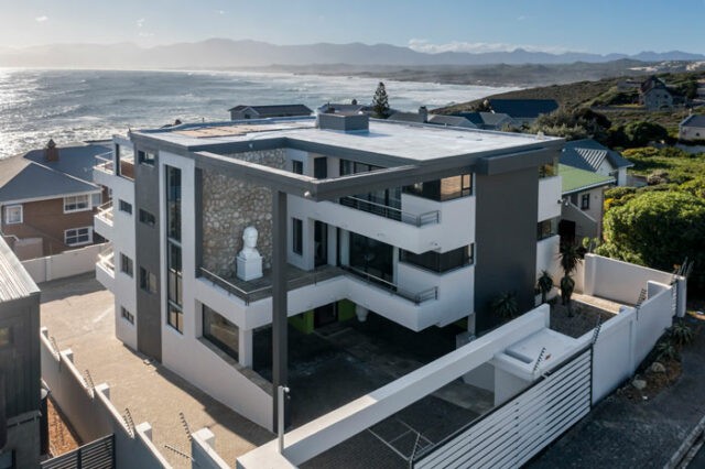 Hermanus 13