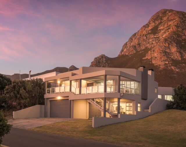Hermanus 32
