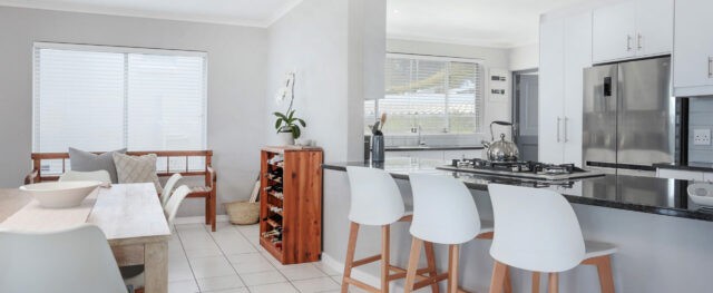 Hermanus 32 5 Scaled