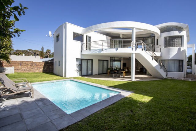 Hermanus 33