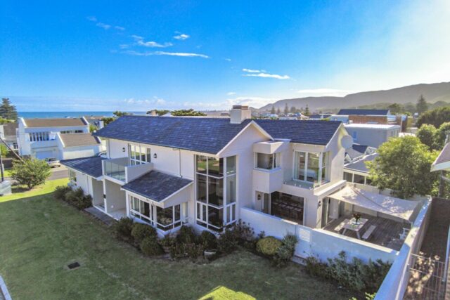 Hermanus 40 1 Scaled