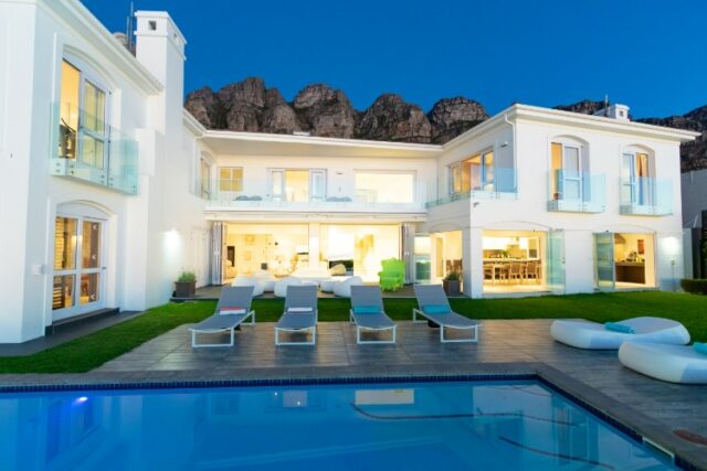 Camps Bay 40