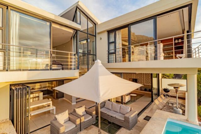 Camps Bay 43