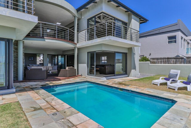Hermanus 52