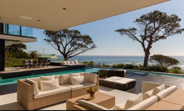 Camps Bay 12