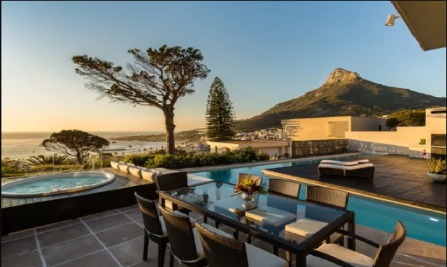 Camps Bay 16
