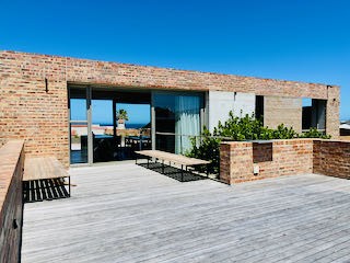 Hermanus 60 25