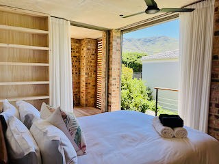 Hermanus 60 8