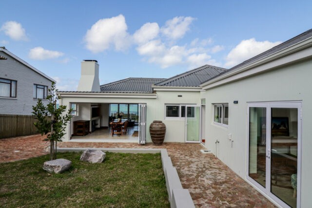 Hermanus 67 30 Scaled