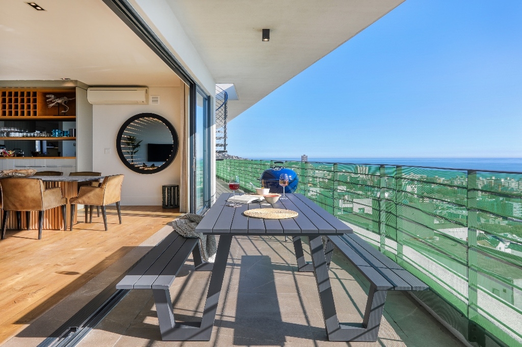Penthouse (30)