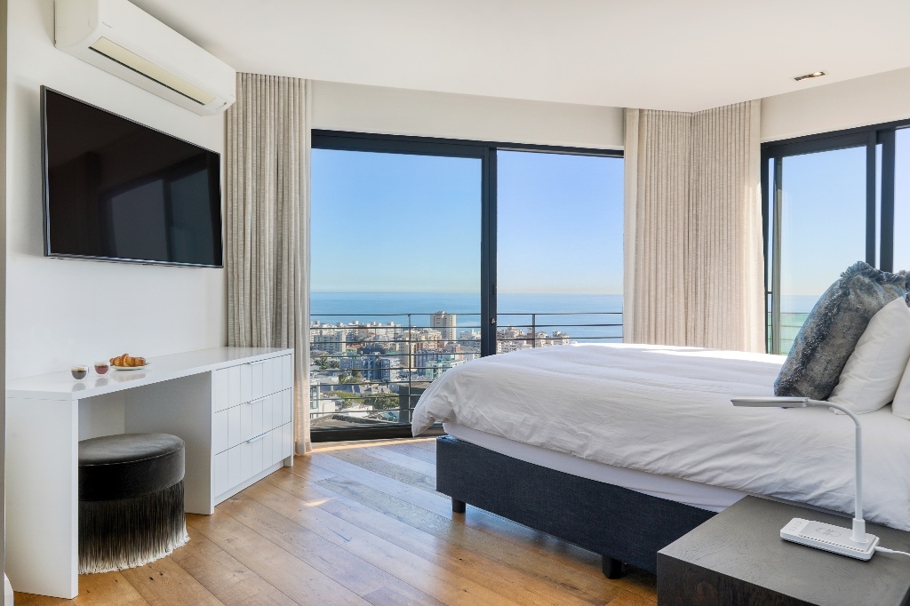 Penthouse (8)
