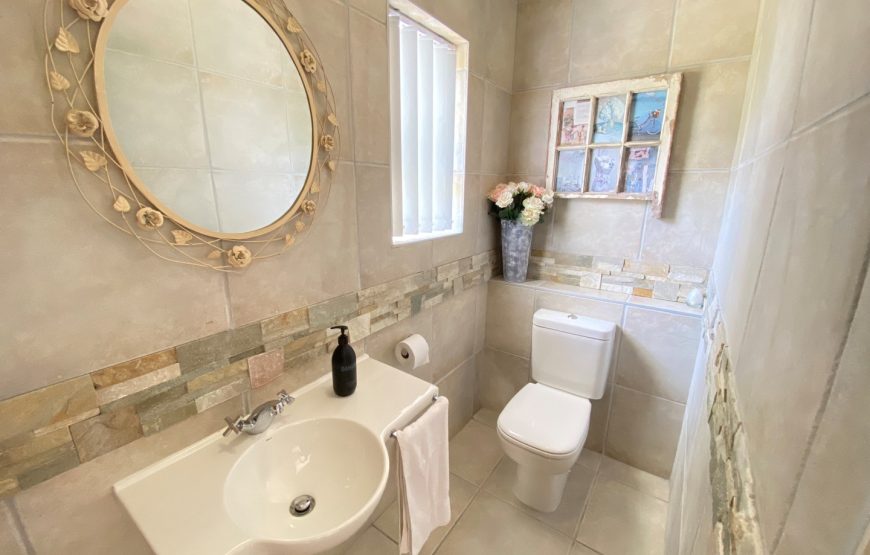 01 Guest Toilet Games Room Area 870x555