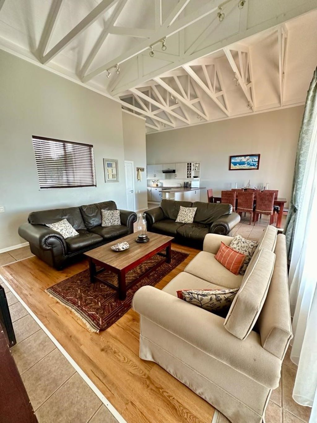 Lounge (002)