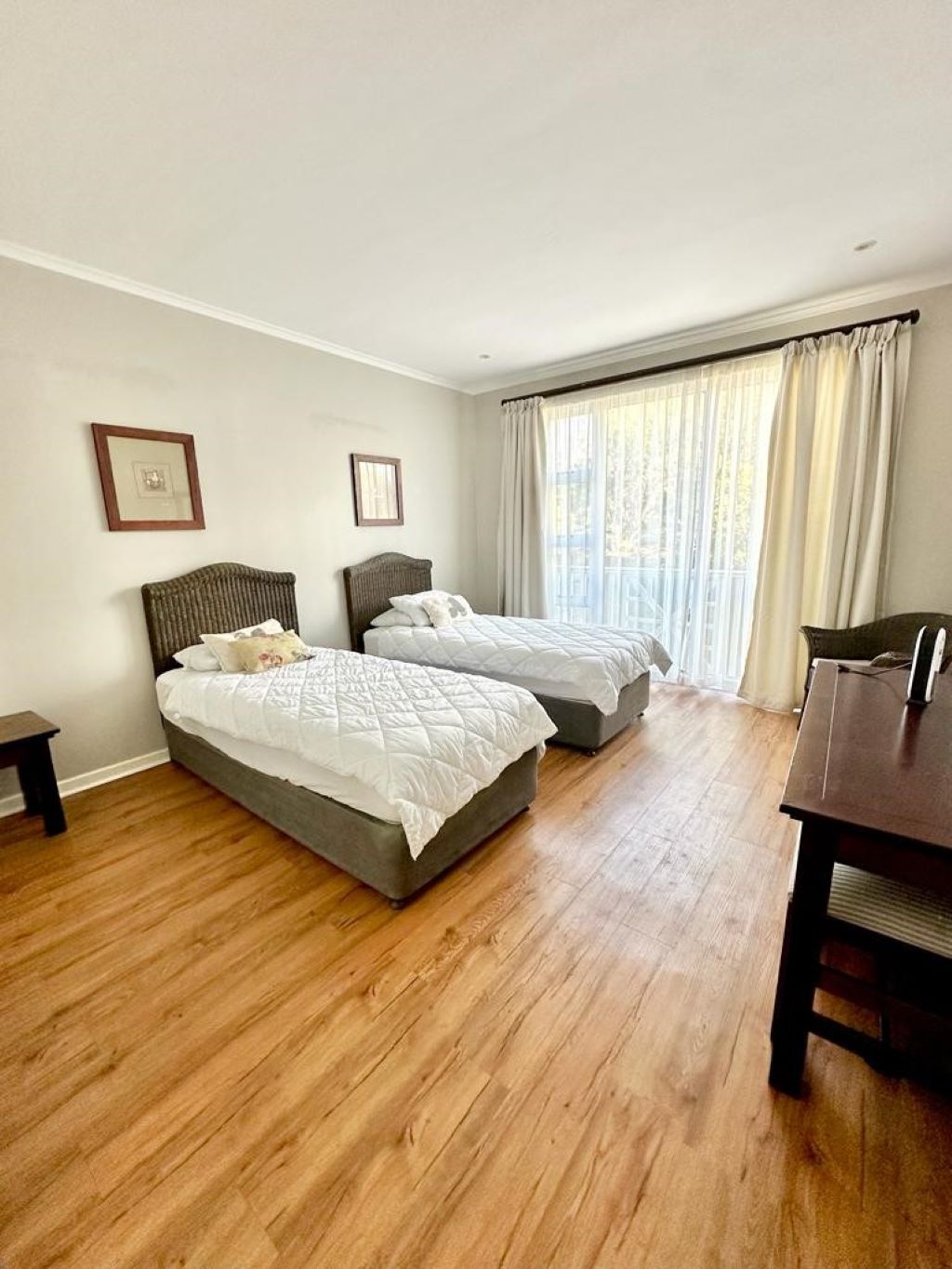 Room3 (002)
