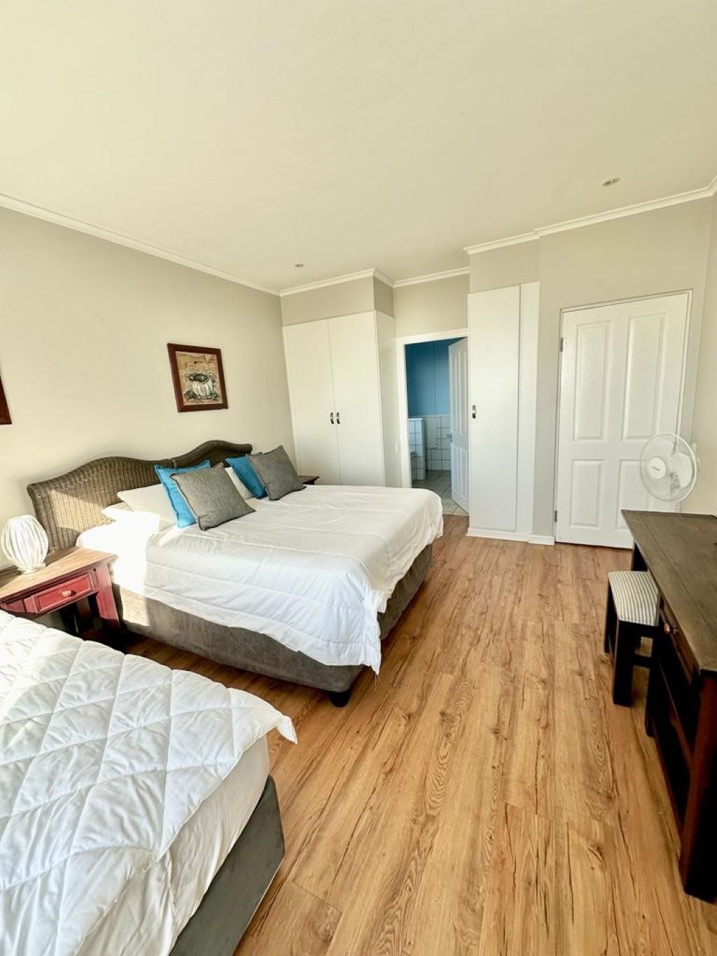 Room4 (002)